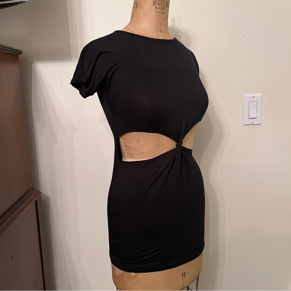 NWT Missguided Black Knot Cut Out Waist Short Sleeved Tunic T-Shirt - Picture 3 of 6